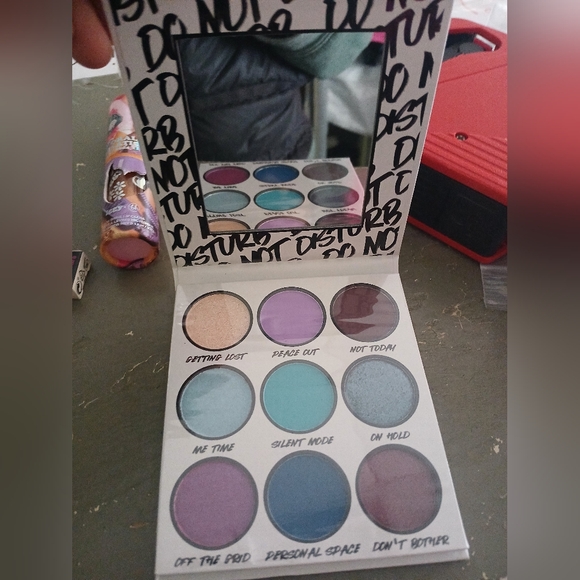 HB 6 pc Makeup Bundle New in original packaging - Picture 3 of 13